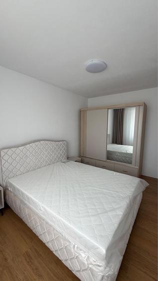 Apartament cu 3 camere decomandat în Exterior Vest
