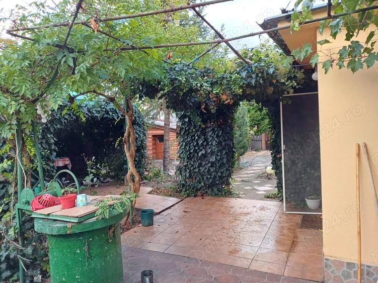 Casă cu 3 camere cu Teren 750 Mp în Central