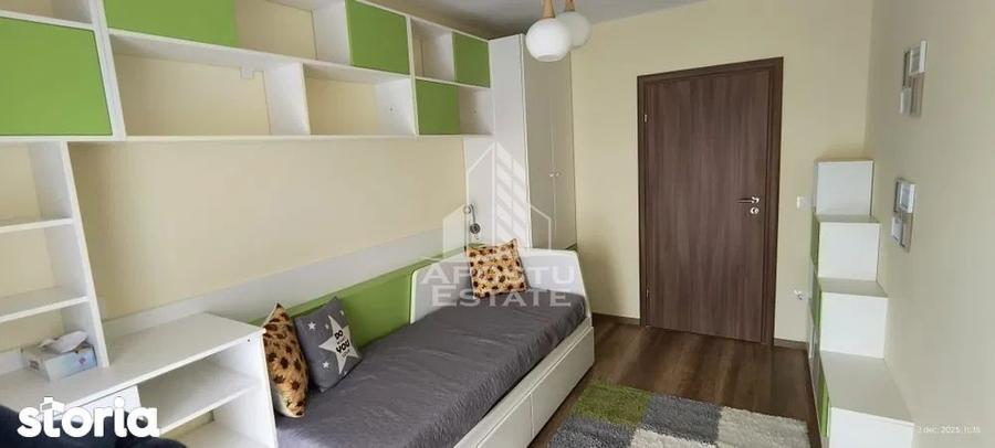 Apartament cu 3 camere, mobilat în Girocului