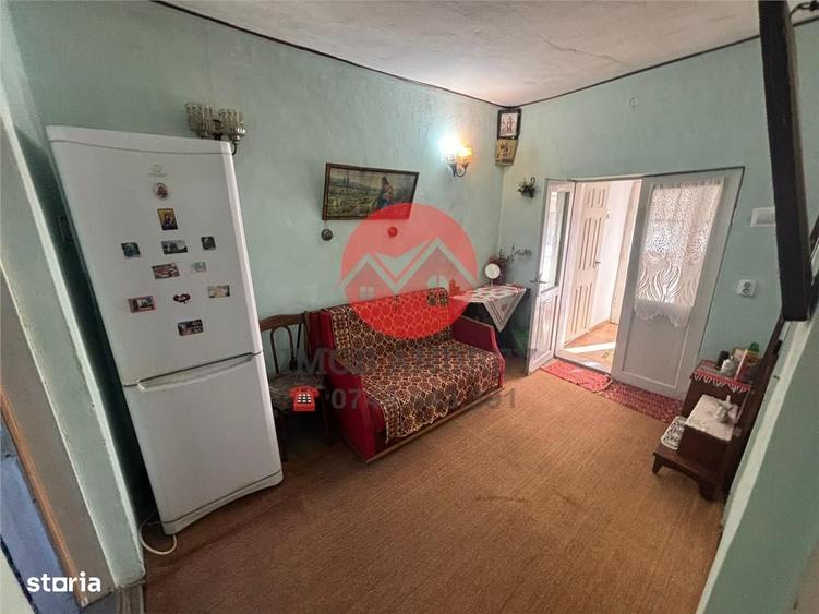 Casă cu 3 camere decomandat cu Teren 355 Mp în Central