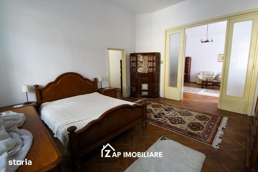 Casă cu 4 camere în Central