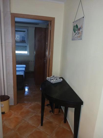 Proprietar: Inchiriez apartament 2 camere, decomandat,utilat, parcare 7 min Metrou Pia?a Sudului - 7