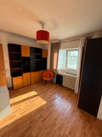 Apartament cu 2 camere decomandat în Tineretului