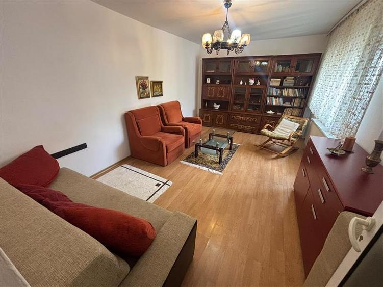 Apartament cu 2 camere decomandat în Orizont