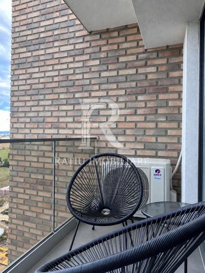 Apartament cu 3 camere decomandat, mobilat în Nufărul