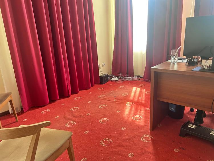 Spațiu comercial, de 500 mp, în Central