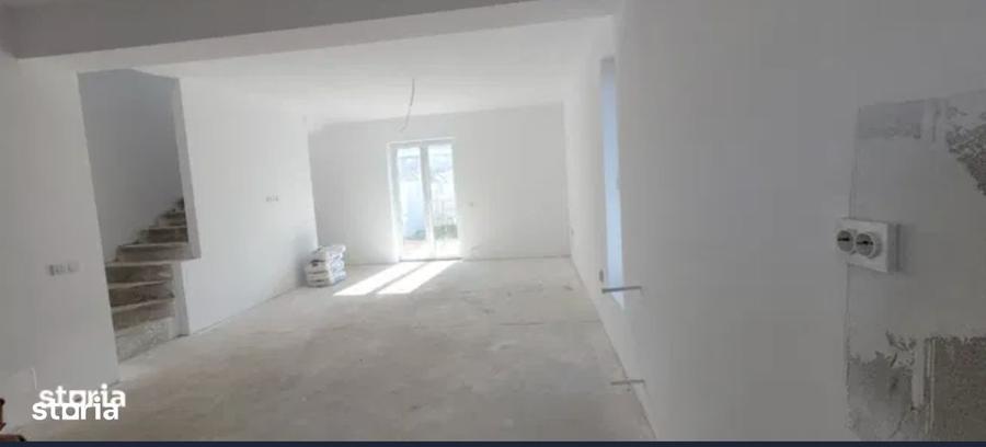 Triplex P+1+M - 6