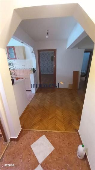 De inchiriat: Apartament cu 3 camere in zona Micro 16 - 3