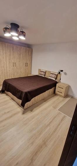 Casă cu Teren 1278 Mp în Buzoești