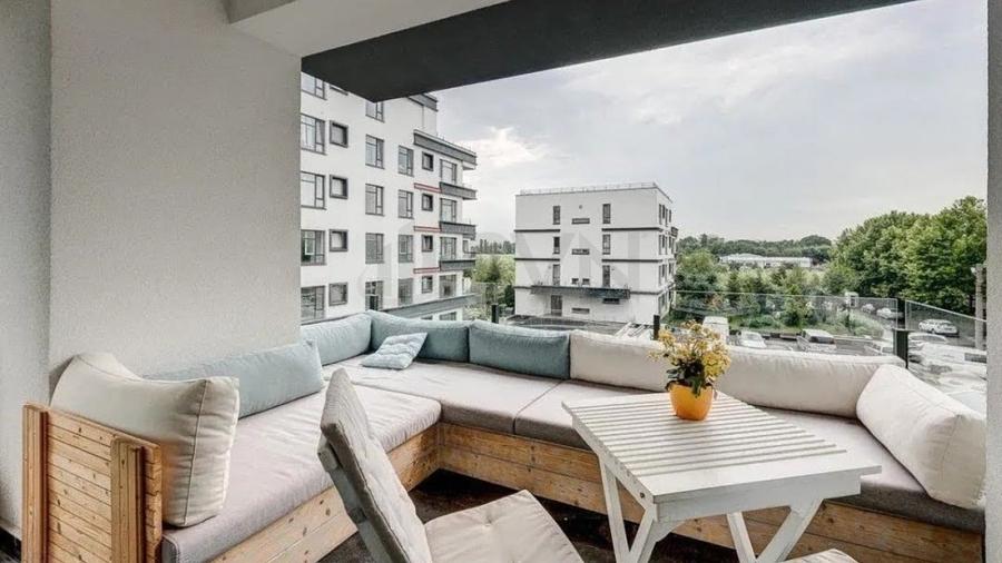 Apartament cu 3 camere decomandat, mobilat în Barbu Văcărescu