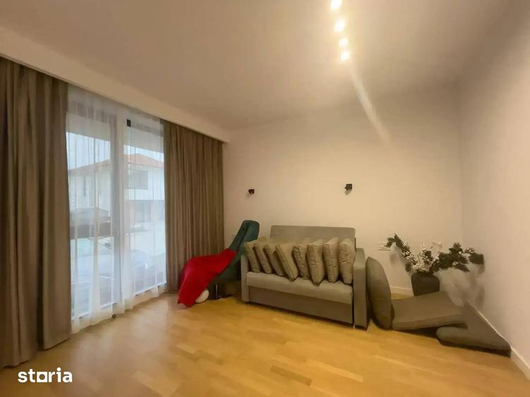 Casă cu 5 camere cu Teren 430 Mp în Mogoșoaia