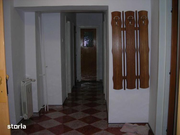 Apartament cu 3 camere în Titan