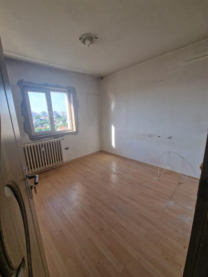 Apartament cu 2 camere decomandat în Centru Civic