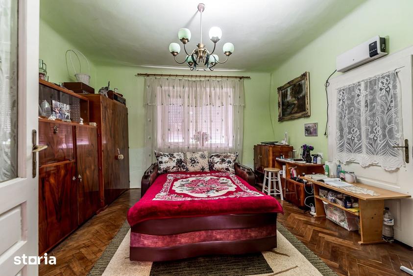 Casă cu 3 camere cu Teren 330 Mp în Central