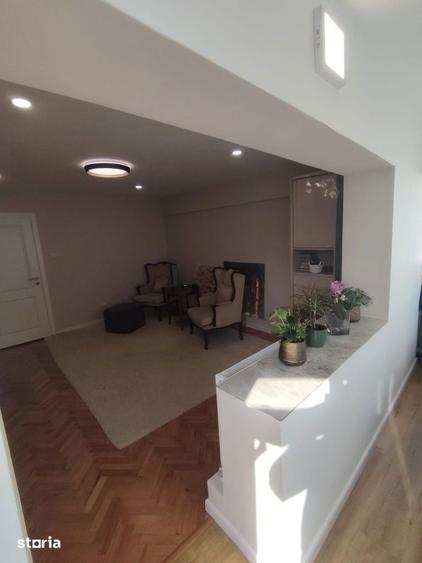 Apartament cu 4 camere decomandat în Ultracentral