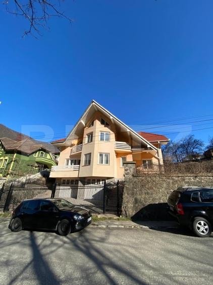 Casă individuală cu 7 camere cu Canalizare în Băile Herculane