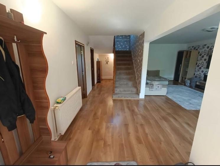 Casă individuală cu 4 camere cu Teren 750 Mp în Șendreni