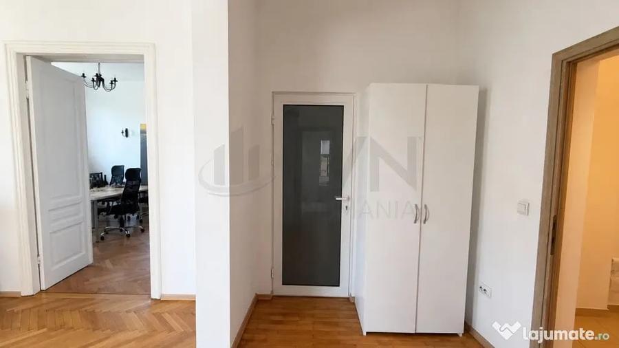 Casă cu 18 camere cu Teren 150 Mp în Grădina Icoanei