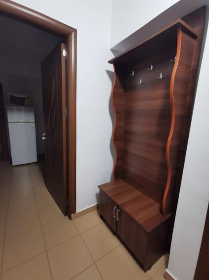 Garsonieră decomandată, mobilată în Calea Călărașilor