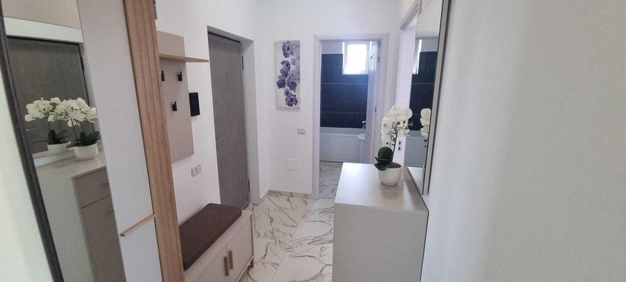 Apartament cu 2 camere decomandat în Dobroești