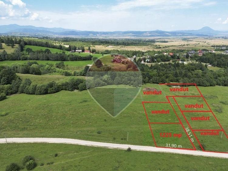 Teren agricol extravilan de 1225 mp, în Glăjărie