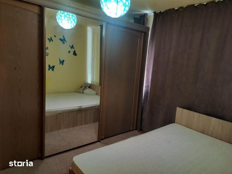 Apartament cu 3 camere decomandat în Valea Rosie