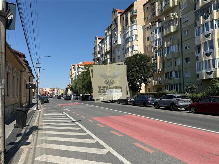 Apartament cu 3 camere decomandat, mobilat în Terezian