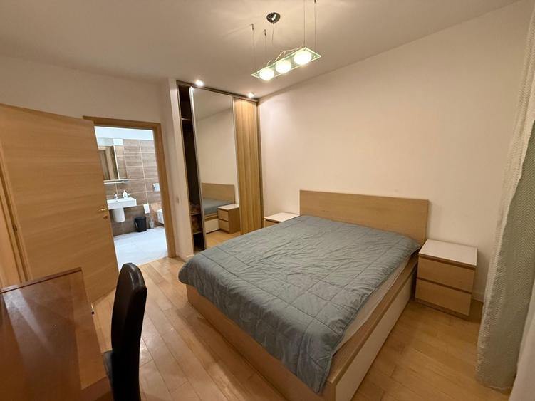 Apartament cu 2 camere semidecomandat, mobilat în Sisești