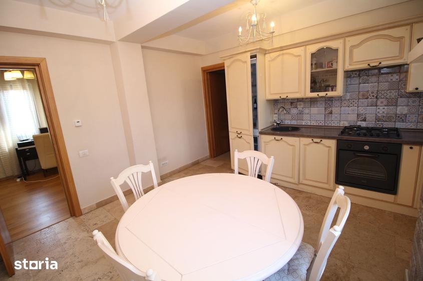 Casă cu 5 camere cu Teren 500 Mp în Cernica