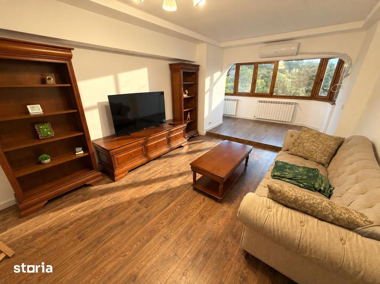 Apartament cu 4 camere în Păcurari