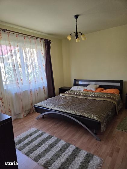 Casă cu 4 camere cu Teren 100 Mp în Florești