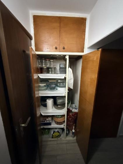 Apartament cu 3 camere decomandat în Crângași