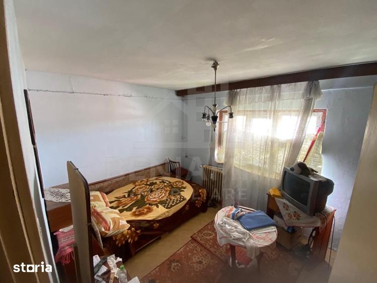 Apartament cu 2 camere semidecomandat în Rovine