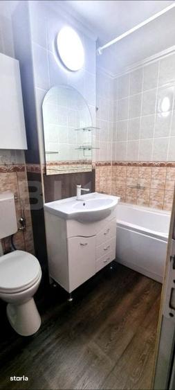 Apartament cu 3 camere decomandat în Micro 4