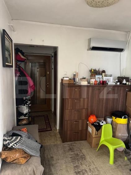 Apartament cu 3 camere decomandat, mobilat în Dacia