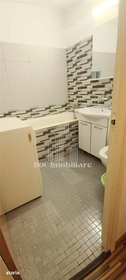 Apartament cu 2 camere semidecomandat, mobilat în 13 Septembrie