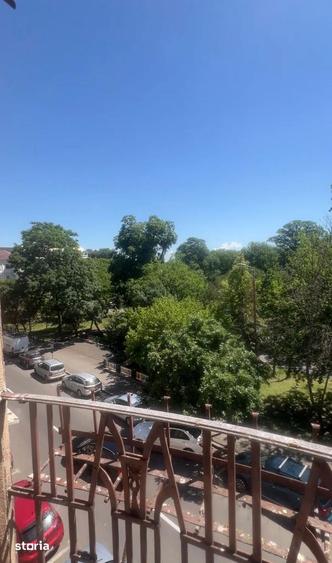 Apartament cu 3 camere în Ultracentral