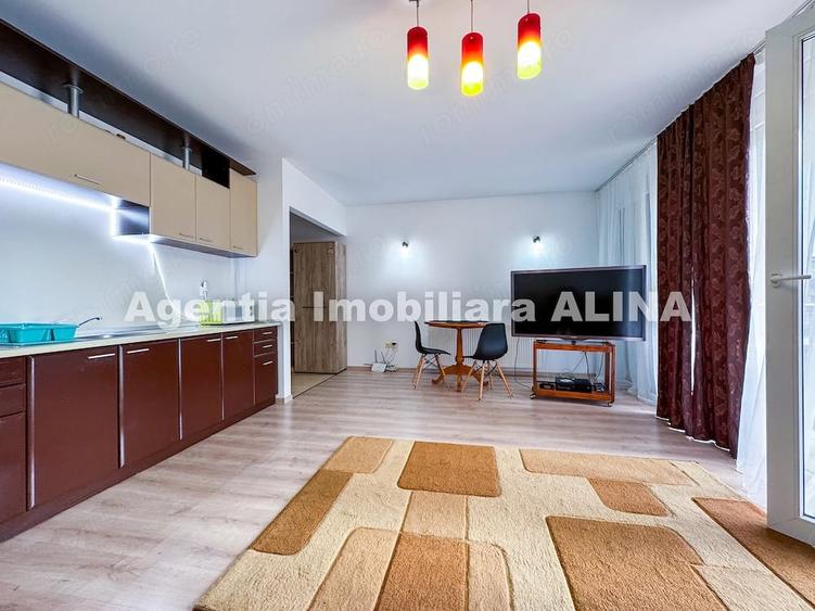 Garsonieră decomandată în Piața Centrală