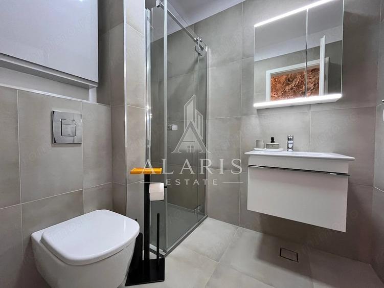 Apartament cu 4 camere semidecomandat în Badea Cârțan