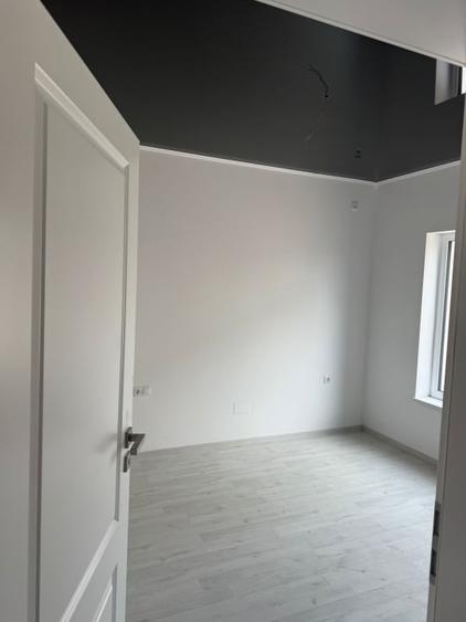 Casă individuală cu 4 camere cu Teren 300 Mp în Malu Mare