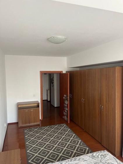 Apartament cu 2 camere semidecomandat în Vitan