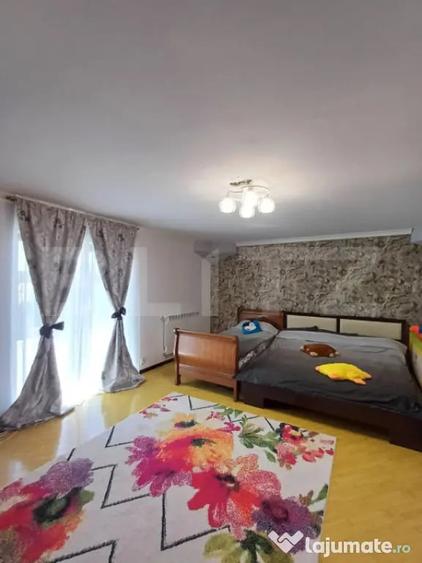 Casă cu 5 camere cu Teren 980 Mp în Mihai Viteazu