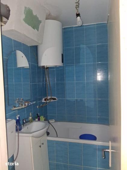 Apartament cu 3 camere decomandat în Sud