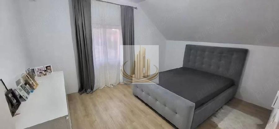 Casă individuală cu 4 camere cu Canalizare în Plopi