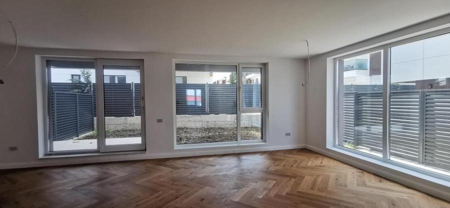 Casă cu 4 camere cu Teren 200 Mp în Pipera