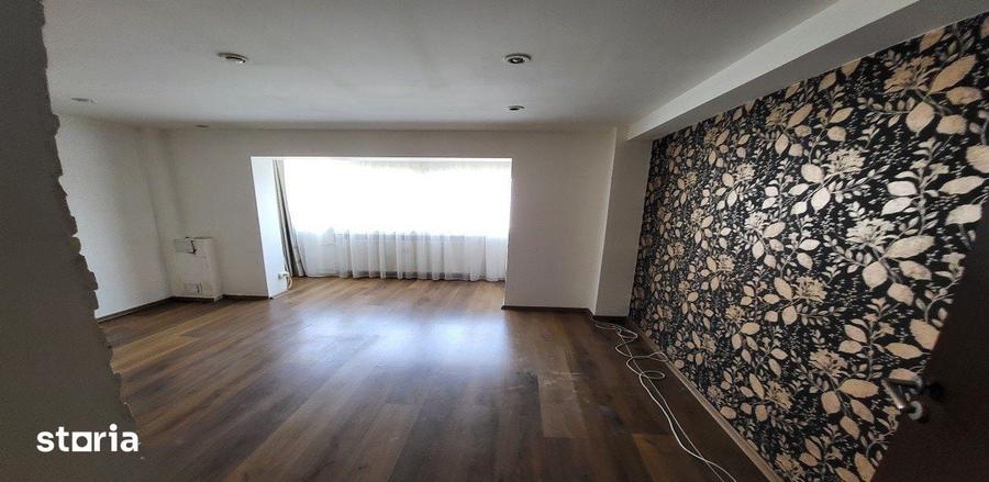 BD.DECEBAL, Apartament cu 3 camere decomandate - 90 mp- etaj 4/4, - 11