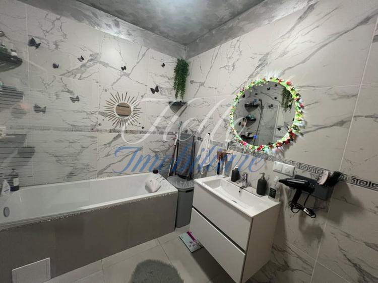 Apartament cu 2 camere semidecomandat, mobilat în Florești