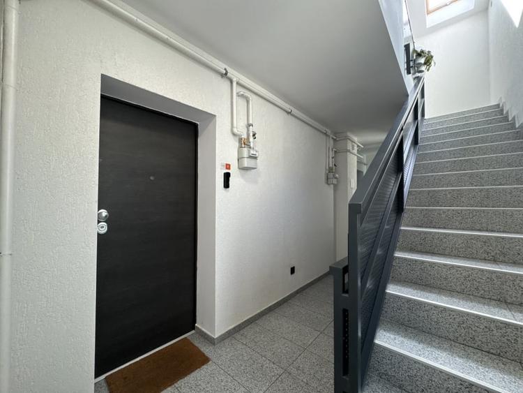 Apartament cu 2 camere decomandat, mobilat în Vest