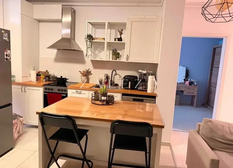 Apartament cu 2 camere decomandat, mobilat în Tipografilor