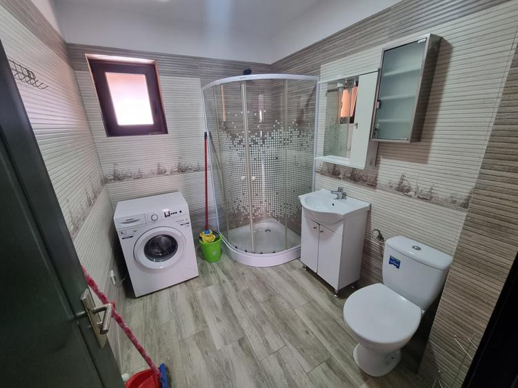 Casă individuală cu 4 camere cu Teren 200 Mp în Micești